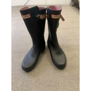 HUNTER Women US 7 Blue Rain Backstrap Pink Boots